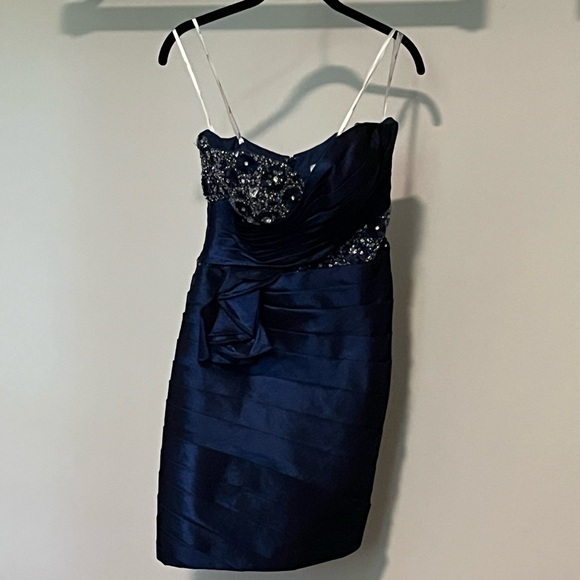 Navy blue short Riva Designs size 2 dress with gorgeous sequins of various sizes - Picture 5 of 5